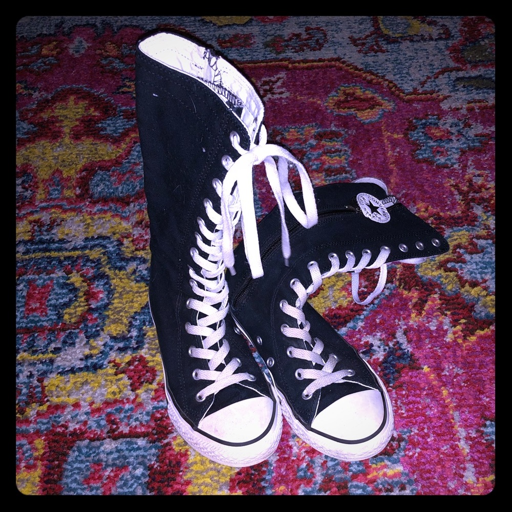 Junior Converse!! Size 2. *more shoes coming*